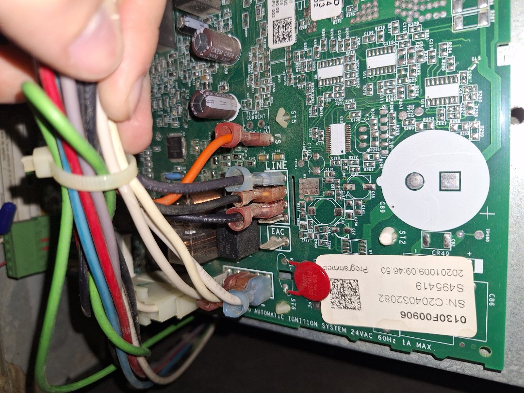 Goodman gas furnace heat maintenance 