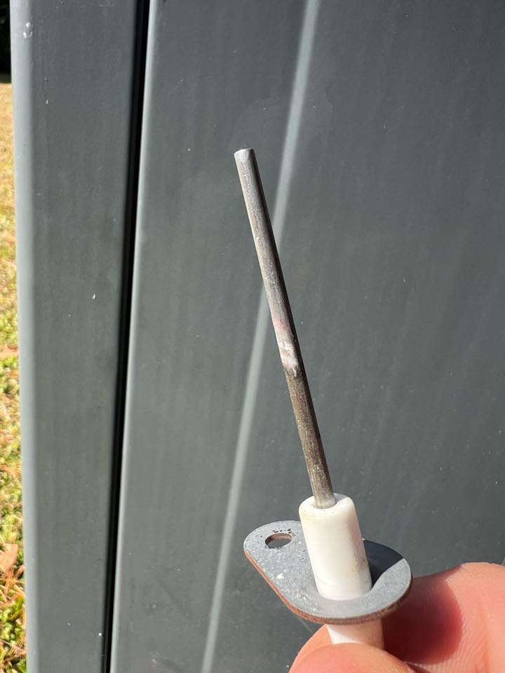 Heat maintenance on Goodman gas pack.