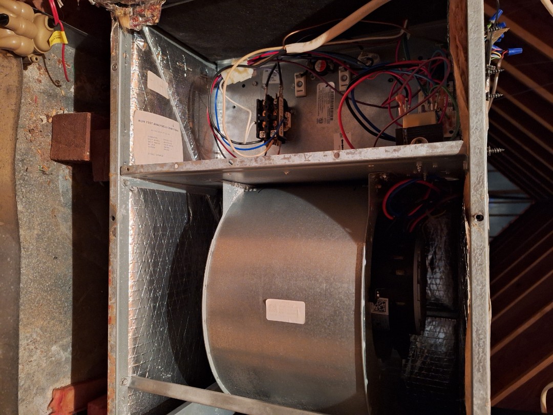 Goodman heat pump spit and package electric furnace.