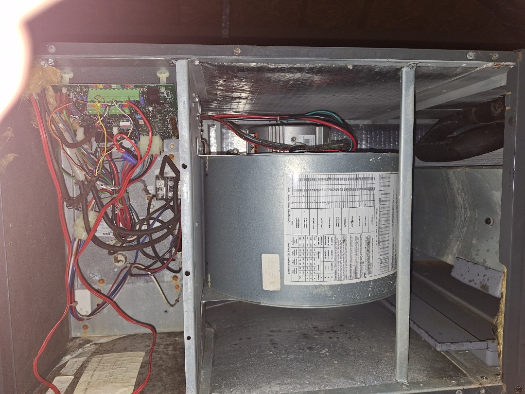 Goodman heat pump and gas furnace package unit maintenance 