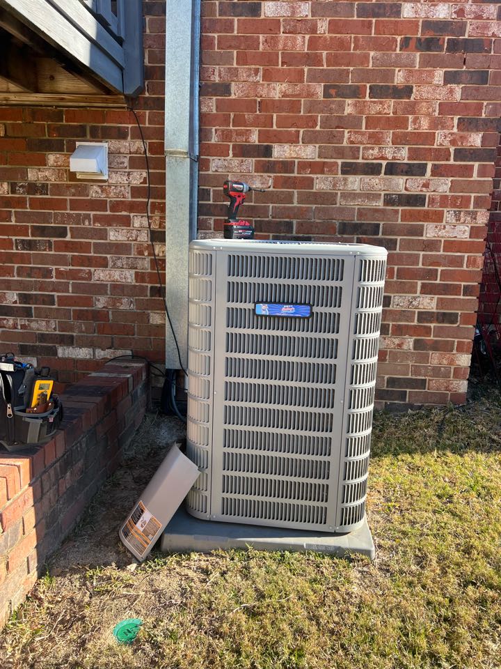 Heat maintenance on ducane heat pump.