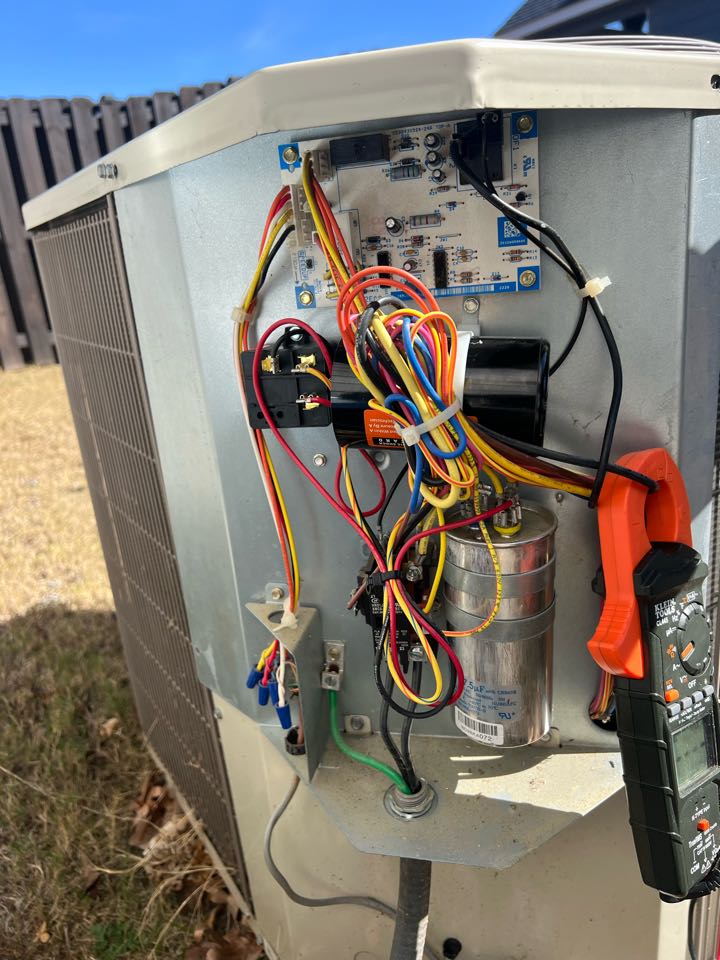 Installed start kit on carrier heat pump.