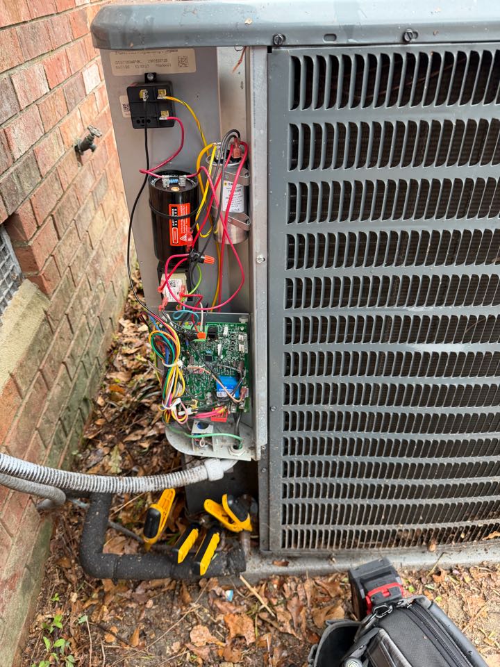 Maintenance on Goodman heat pump.
