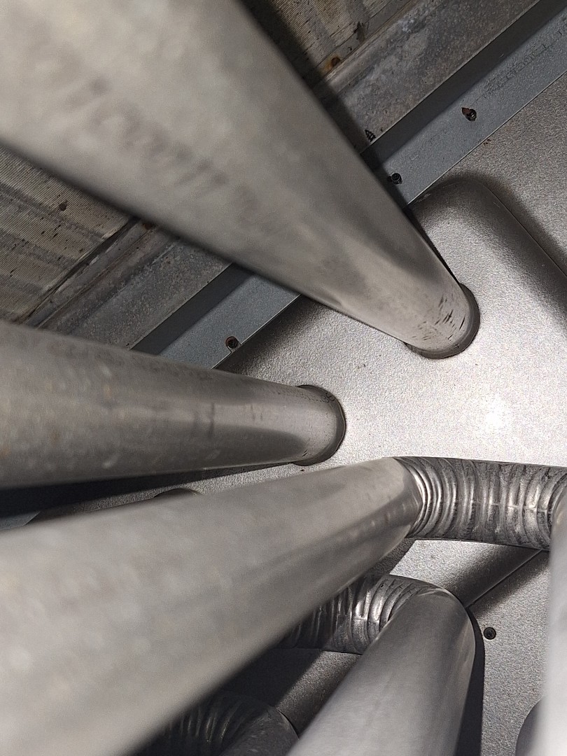 Goodman package unit cool and heat maintenance 