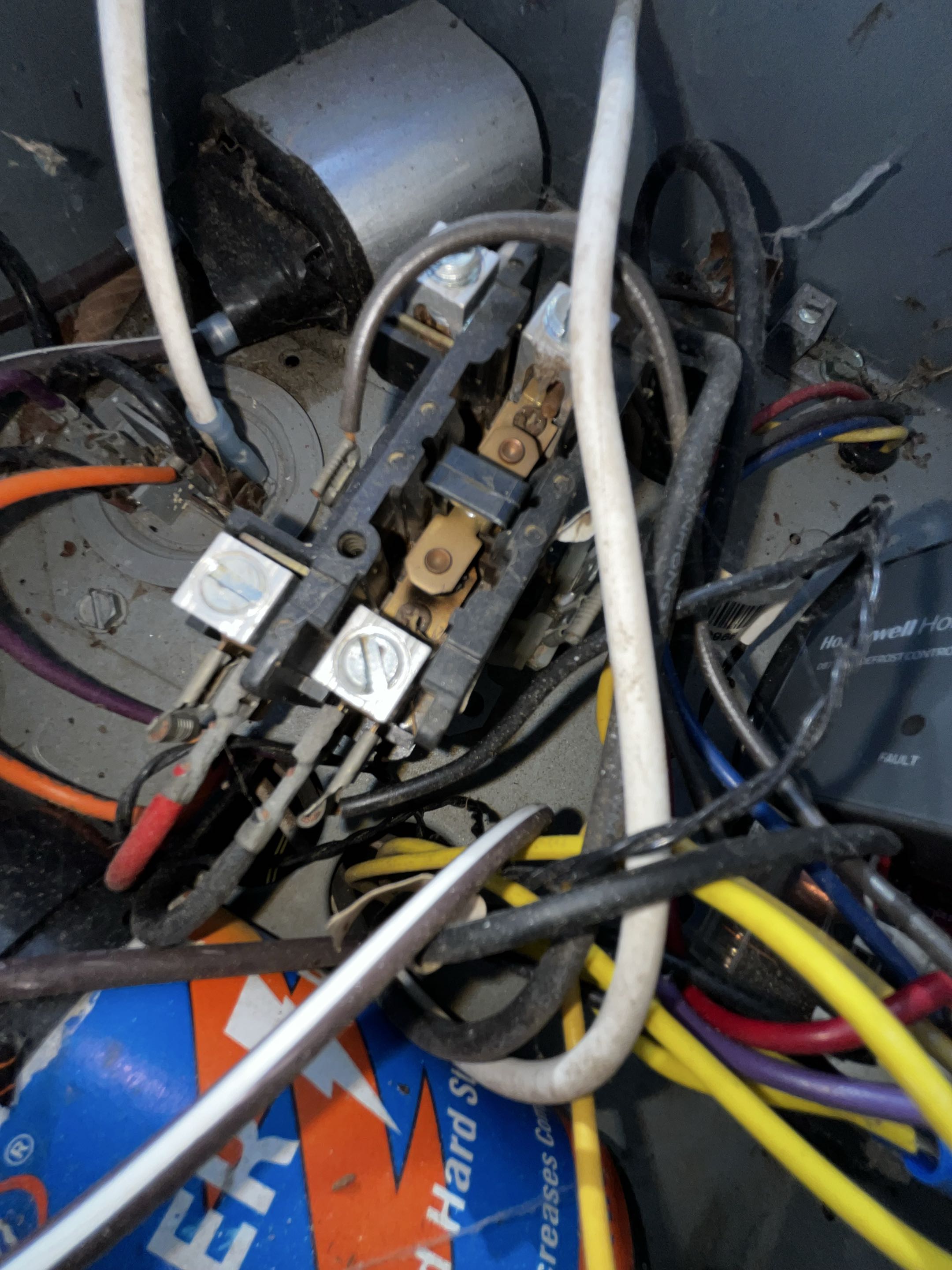 Rheem heat pump air conditioning repair and tune up. 
