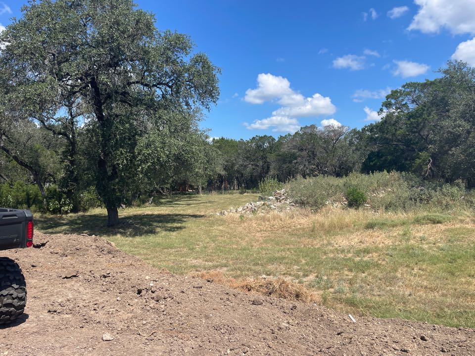 We are building a LawnPop luxury Artificial Turf putting Greene on this new Braunfels, Texas property. This hill country Ranch will be a great place to entertain family and friends with a LawnPop synthetic turf golf Green.  