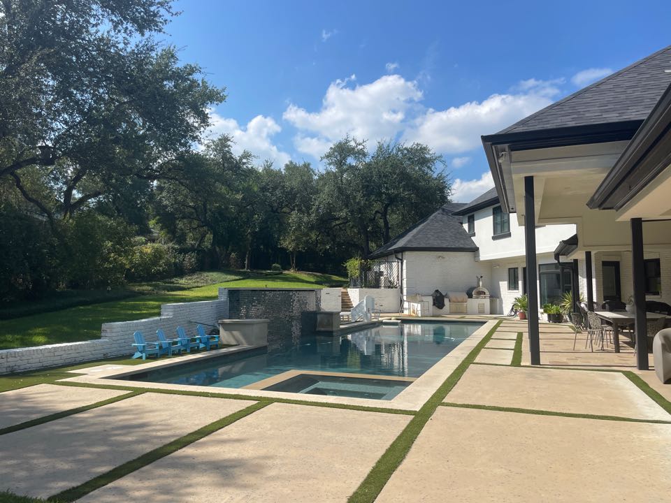 We are in the Westlake neighborhood of West Austin with our LawnPop synthetic turf around the swimming pool. 