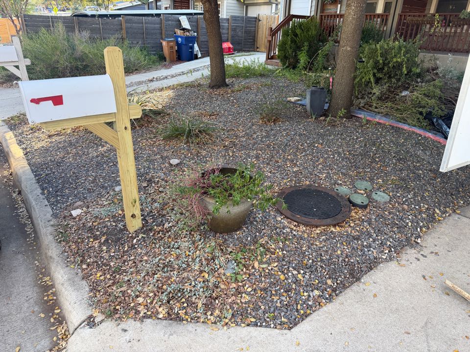 Austin, TX - We are in the Cherrywood neighborhood of East Austin going to install our LawnPop synthetic turf. This will be a great eco-friendly design project where the homeowner will start saving money and water.  