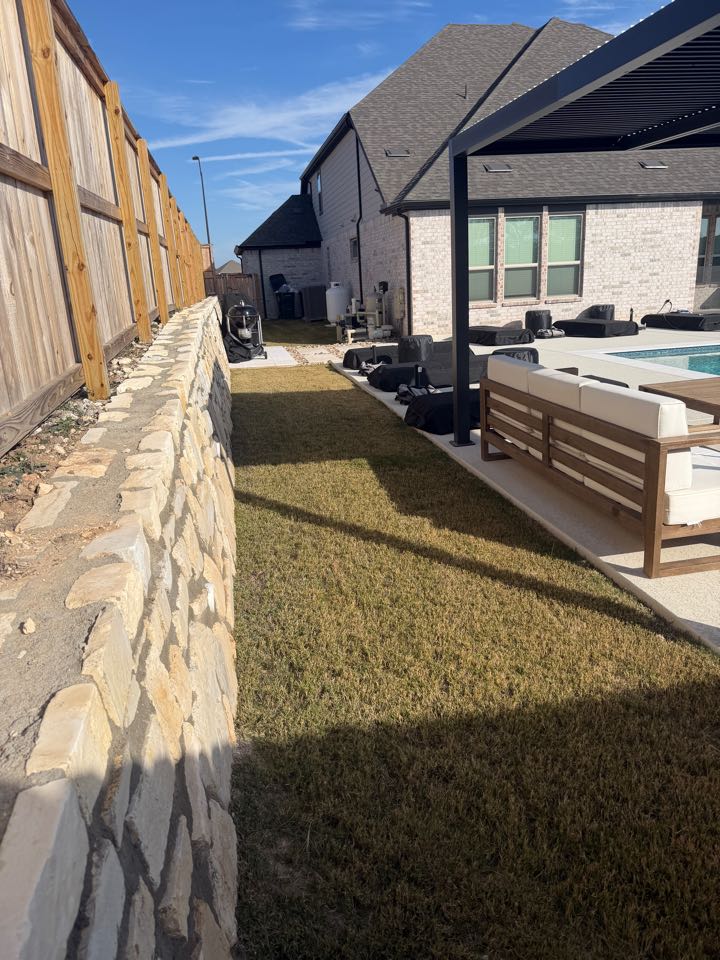 We are in Georgetown, Texas going to install a LawnPop synthetic turf putting green. 