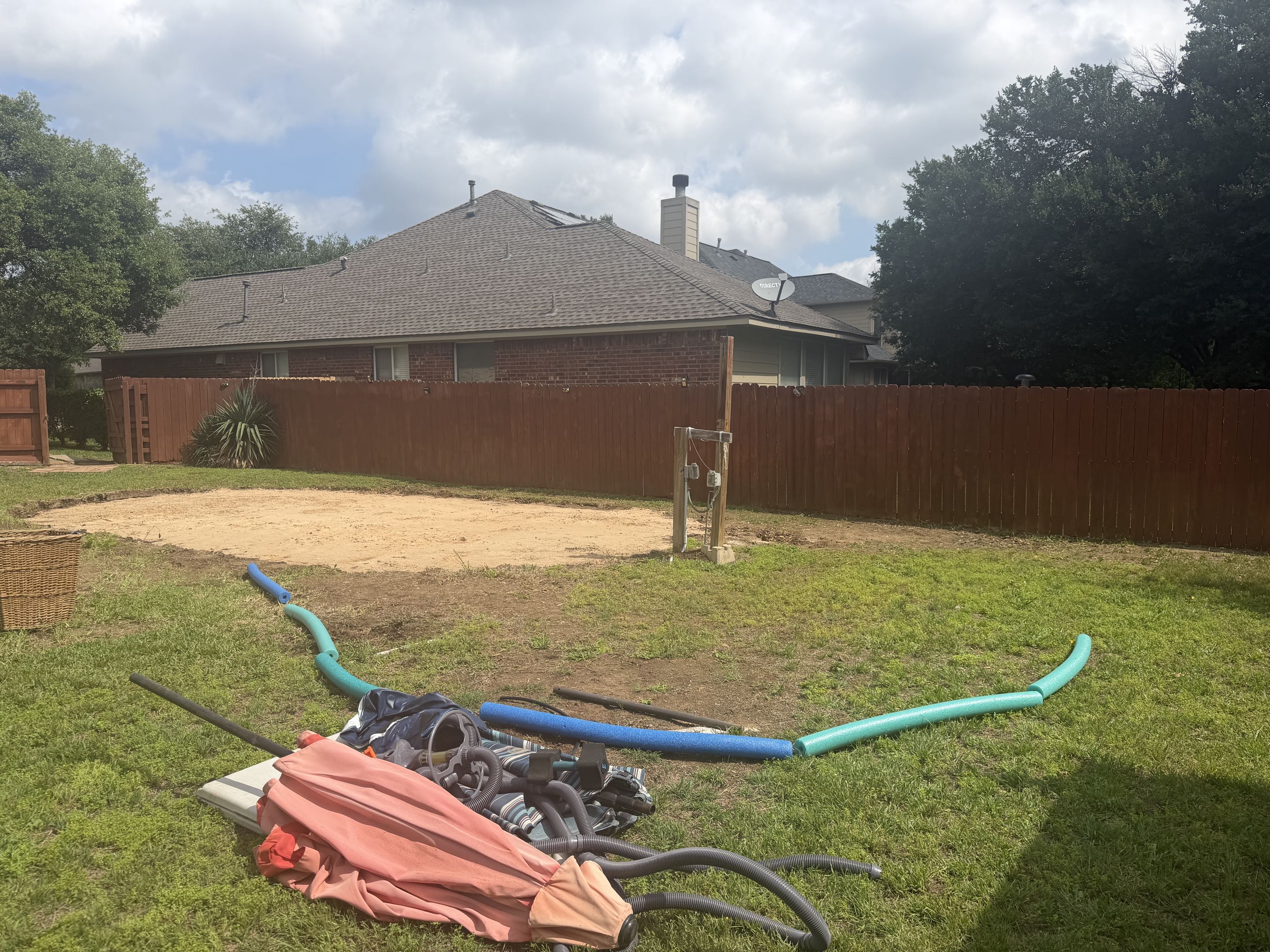 Austin, TX - Our next LawnPop artificial turf, putting Green will be going in this backyard. A family full of golfers will start enjoying practicing and entertaining, family and friends.  
