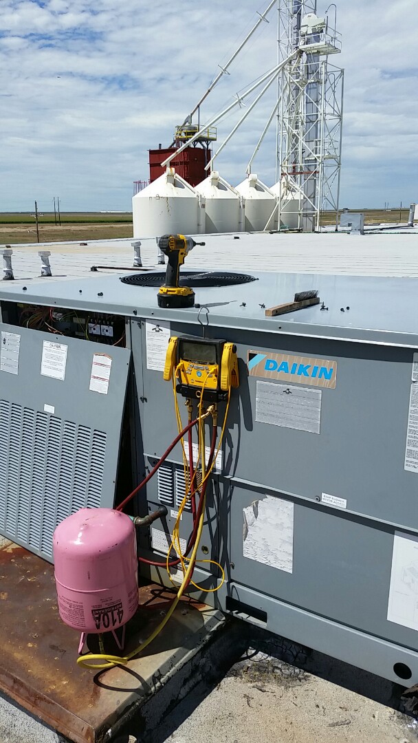 Working on a Daikin package unit