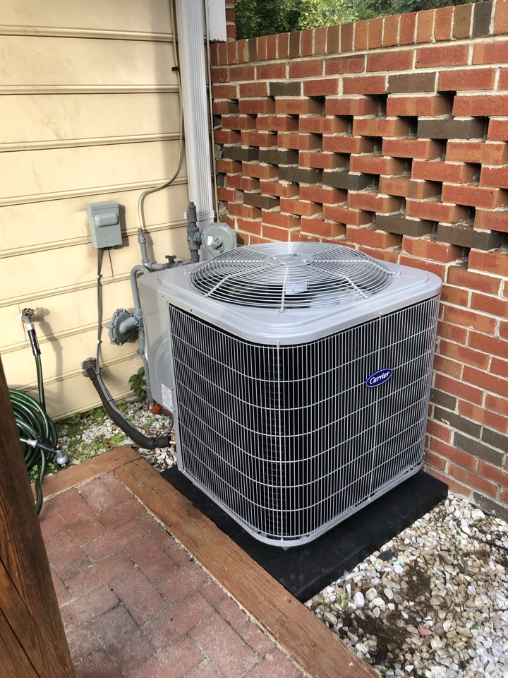 Installing a New Carrier Heat Pump System in Fairfax VA 22030