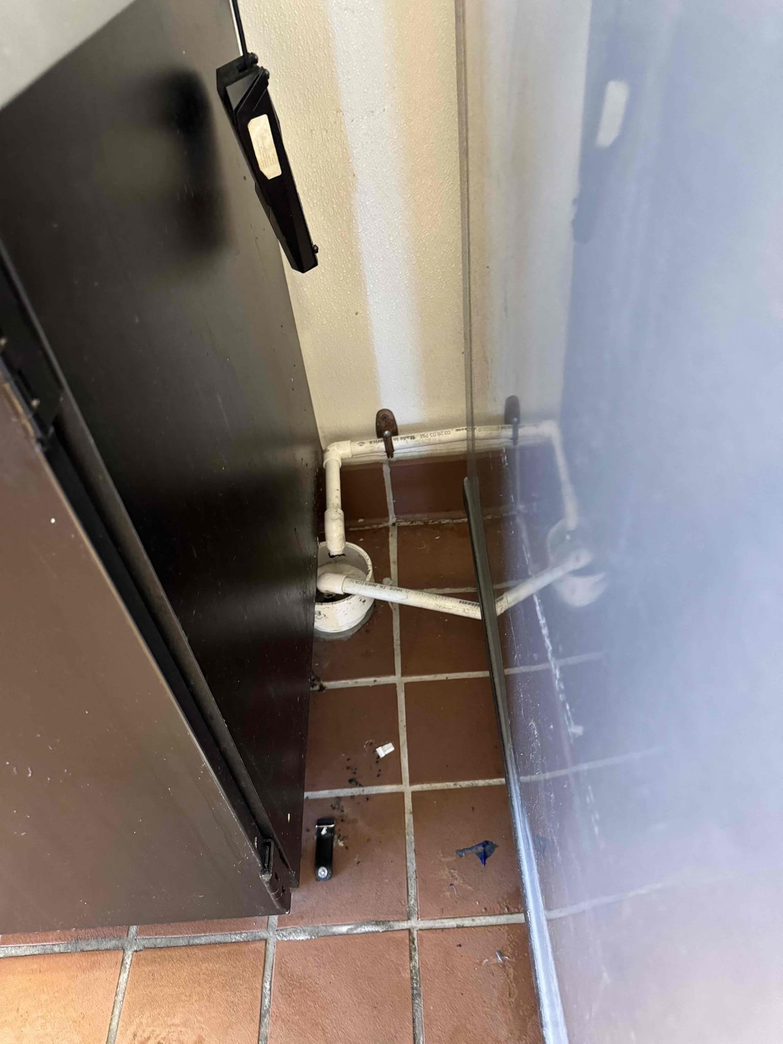 Upon arrival, I identified that the ice machine drain had detached from its glued position. I carefully reattached the drain to the machine using a high-quality adhesive, ensuring a secure bond. This repair restored proper drainage, preventing ice water from pooling. The machine is now functioning correctly, with water efficiently draining into the designated floor drain. The job was completed to satisfaction, and I confirmed the resolution with Alexis.