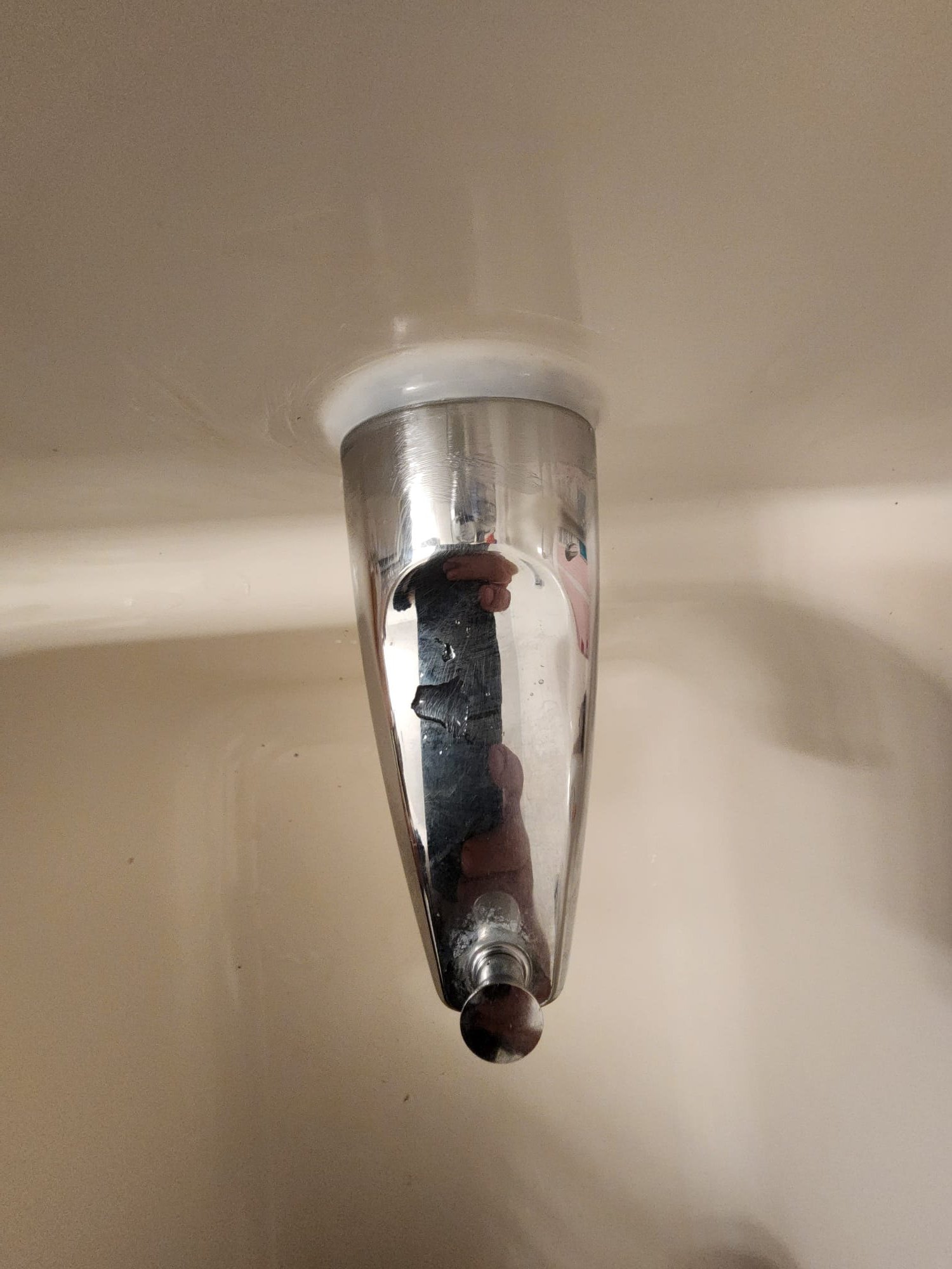 I successfully addressed the issue with the tub spout by thoroughly inspecting and identifying the source of the leak. After confirming the problem, I applied a high-quality waterproof sealant around the spout to ensure a tight, leak-proof seal. This meticulous process involved removing any old sealant, cleaning the area, and applying the new sealant with precision. The job was completed efficiently, restoring the tub spout's functionality and preventing any future leaks.