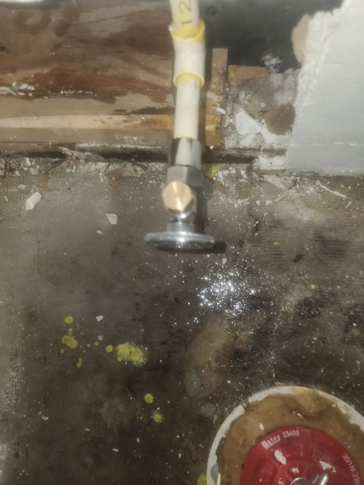 I replaced a malfunctioning CPVC valve that was no longer functioning properly. This valve was crucial for controlling water flow to the toilet. After thorough inspection, I identified the damaged components and removed the faulty valve. I then installed a new, high-quality CPVC valve, ensuring a secure and leak-free connection. The toilet is now operating efficiently.