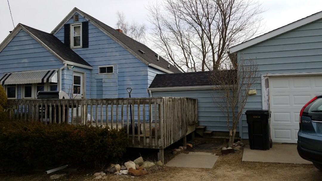 Holland, MI - Doing a siding estimate for this beautiful farm home Holland, MI - Doing a siding estimate for this beautiful farm home