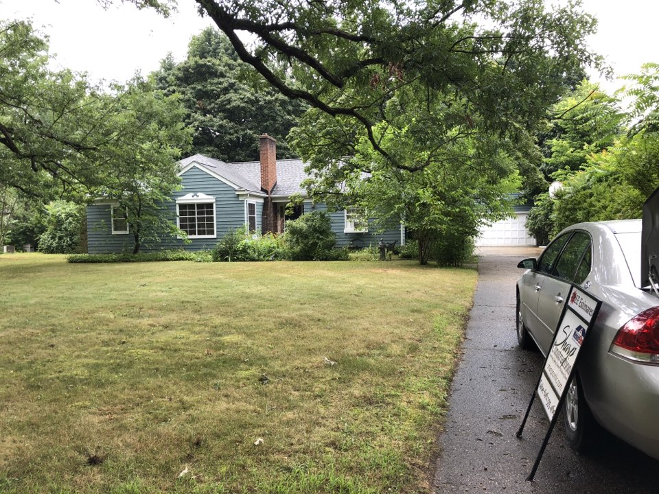 Allegan, MI - Another Sharp house done and the roof is looking great! Allegan, MI - Another Sharp house done and the roof is looking great!