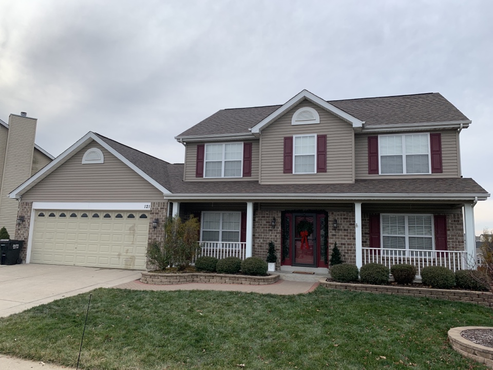 Foristell, MO - We installed this new asphalt shingle roof today in Wentzville as part of a hail damage claim. The client chose Owens Corning Duration architectural shingles, color = teak plus VentSure continuous ridge vent. The client chose Renovation Team based on a referral and on reading our online reviews and said he was very happy with our work. Foristell, MO - We installed this new asphalt shingle roof today in Wentzville as part of a hail damage claim. The client chose Owens Corning Duration architectural shingles, color = teak plus VentSure continuous ridge vent. The client chose Renovation Team based on a referral and on reading our online reviews and said he was very happy with our work.