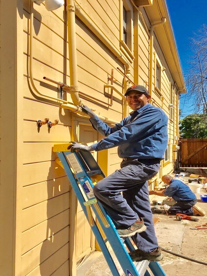 Berkeley, CA - Sometimes the best way to do a repipe is from the exterior where the drains are located. This is often less intrusive than disturbing the interior sheetrock of an existing living unit. Mario and Rafa are meticulous in their approach and execution. The existing galvanized piping sprung a leak under the slab. Berkeley, CA - Sometimes the best way to do a repipe is from the exterior where the drains are located. This is often less intrusive than disturbing the interior sheetrock of an existing living unit. Mario and Rafa are meticulous in their approach and execution. The existing galvanized piping sprung a leak under the slab.