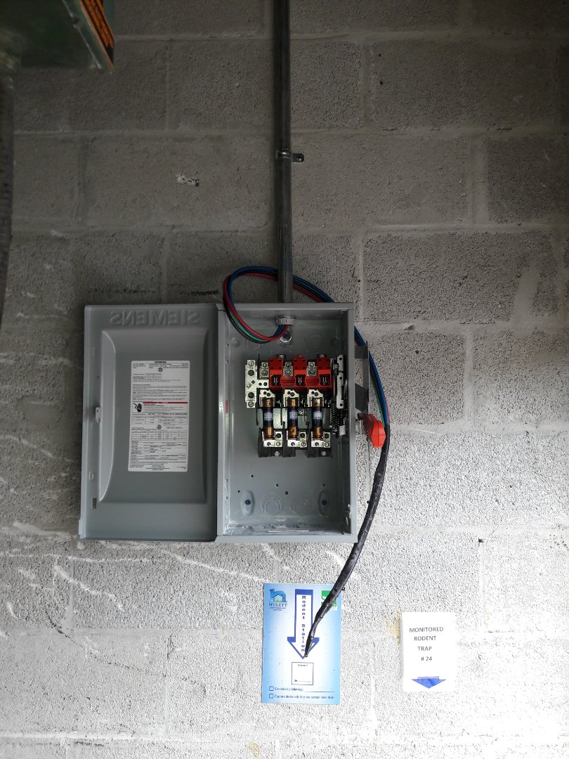 Doral, FL - Installed dedicated circuit for hydraulic bailer. compactor
Mac Edward's Produce
Doral Fl Doral, FL - Installed dedicated circuit for hydraulic bailer. compactor
Mac Edward's Produce
Doral Fl