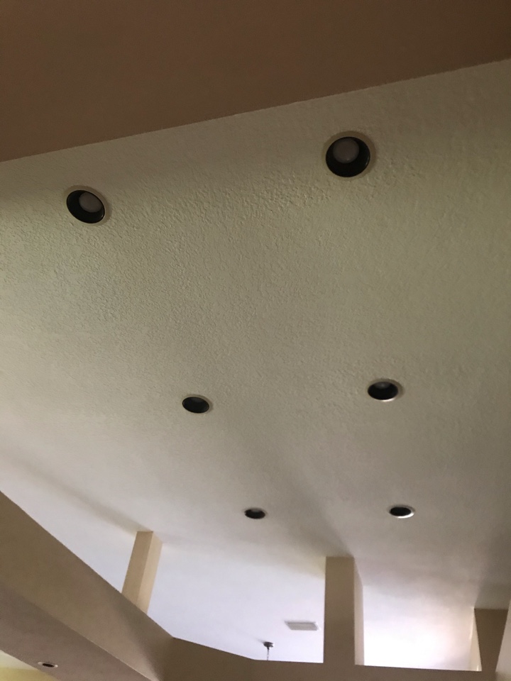 Medley, FL - Fixed lightbulb socket, and inspected and diagnose multiple electrical issues in the home. Medley, FL - Fixed lightbulb socket, and inspected and diagnose multiple electrical issues in the home.