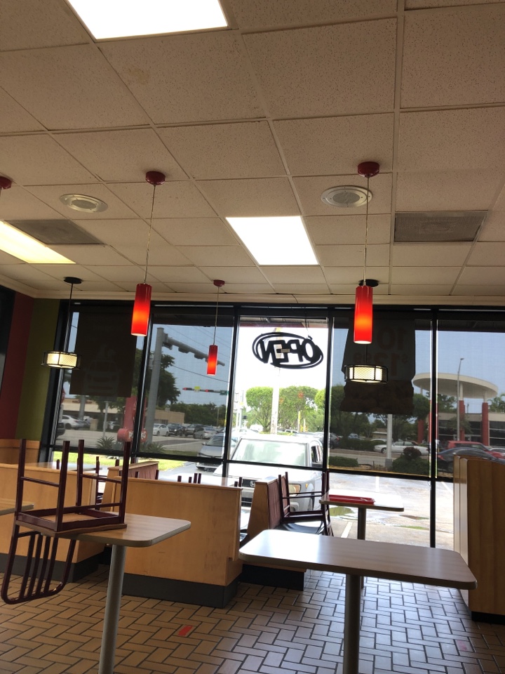 Miami, FL - Installing new led lighting Miami, FL - Installing new led lighting