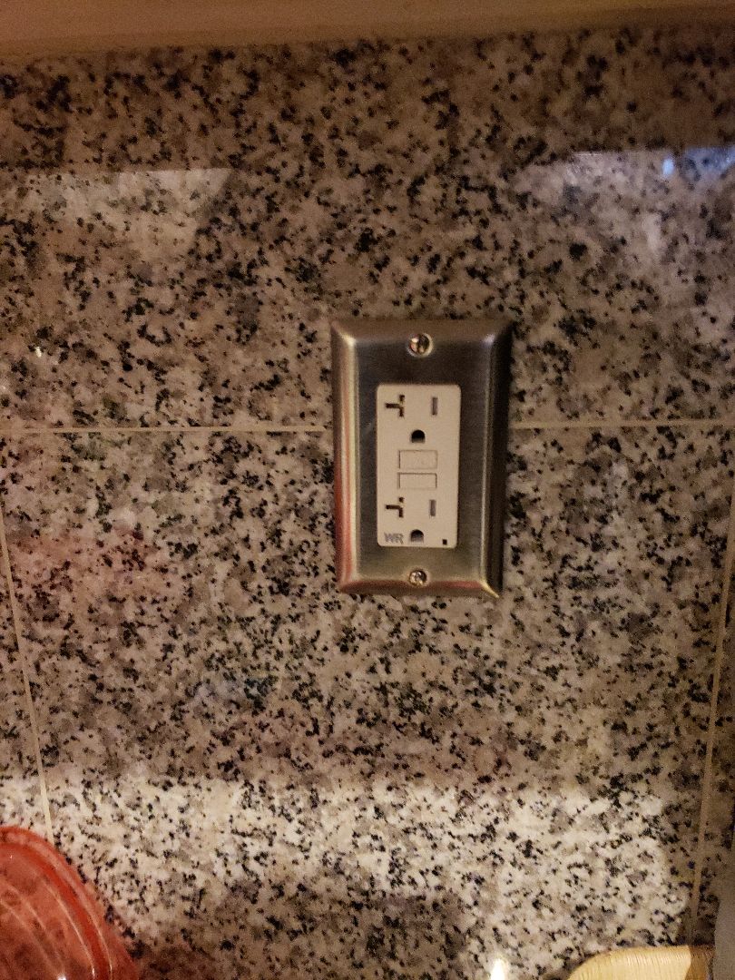Cutler Bay, FL - Replace gfci, outlets and ballast Cutler Bay, FL - Replace gfci, outlets and ballast
