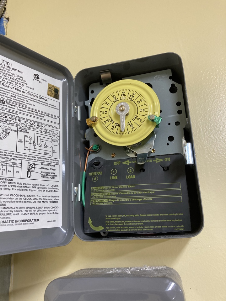 West Palm Beach, FL - Replaced timer for out side sign lighting West Palm Beach, FL - Replaced timer for out side sign lighting