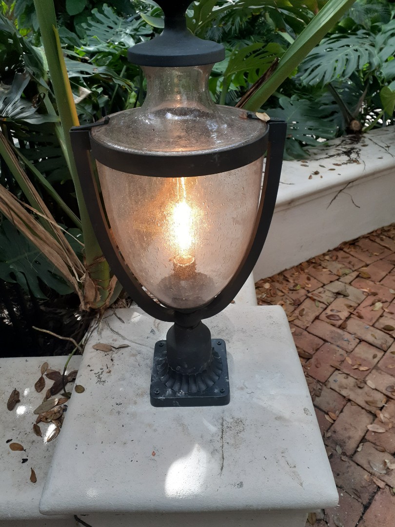 Repair landscape lighting.
Snapper Creek lake
Coral Gables Fl Repair landscape lighting.
Snapper Creek lake
Coral Gables Fl