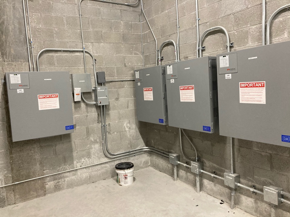 Miami Beach, FL - Repairing duel light inverter system Miami Beach, FL - Repairing duel light inverter system