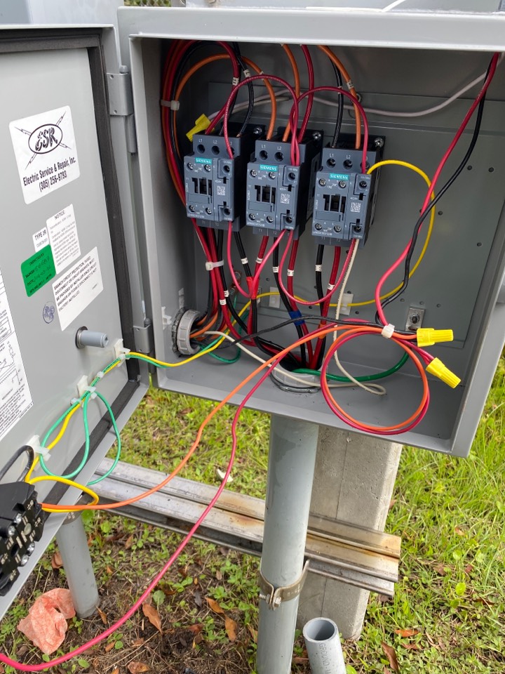 Replaced lighting contact or box in Naples Amazon Replaced lighting contact or box in Naples Amazon