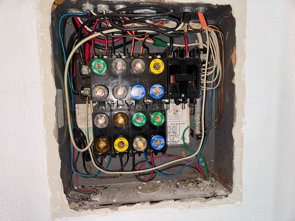 Replacement of fuse panel 