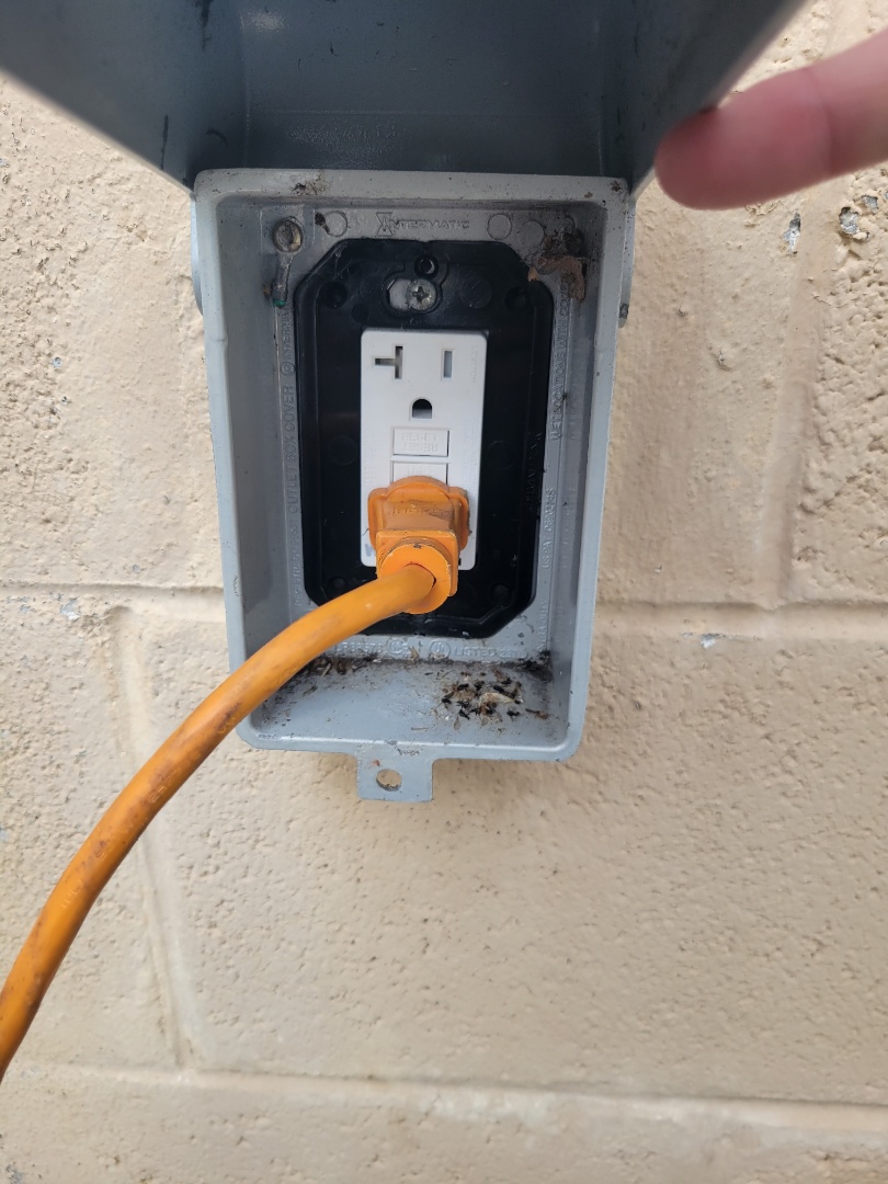 Installed new GFI in Frito Lay west palm beach. 