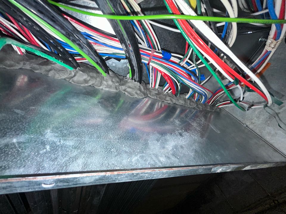Sealed leaking gutter box 