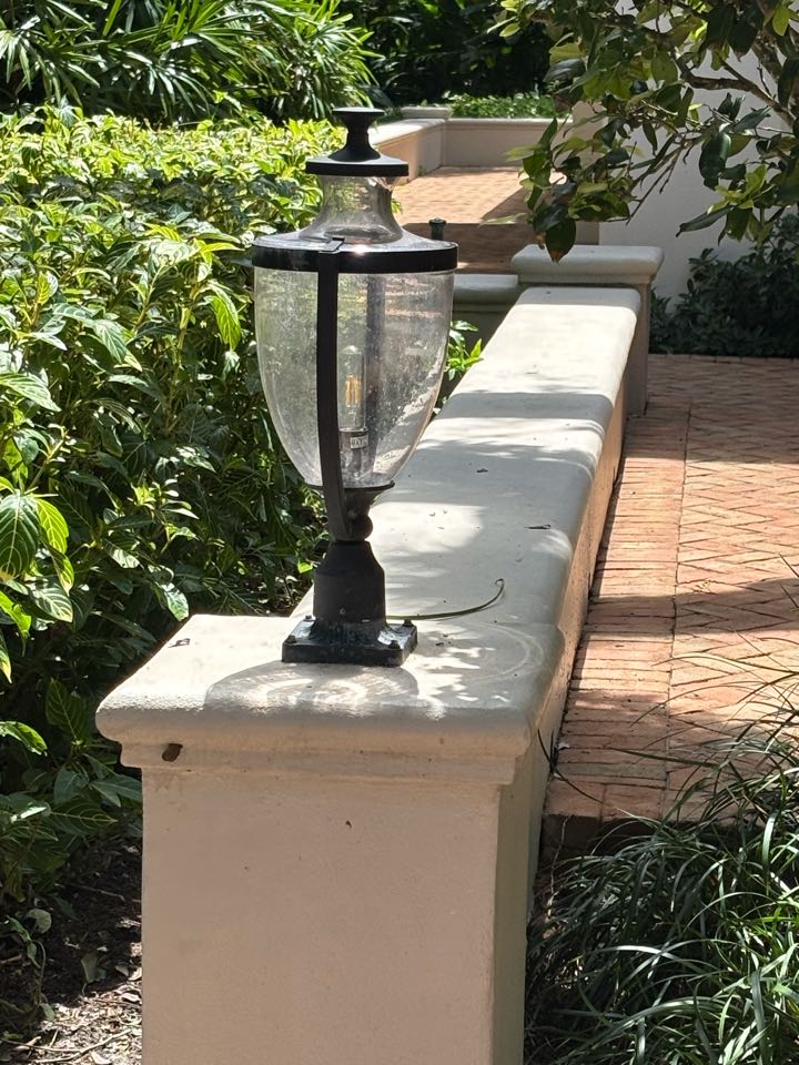 Repair post light