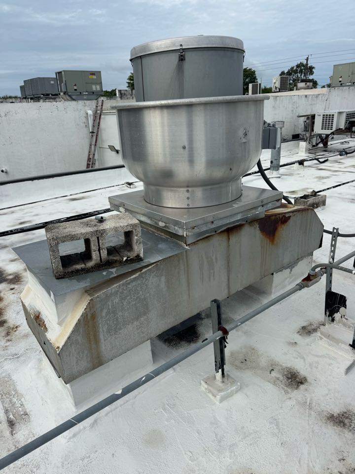 Miami, FL - Fix roof top exhaust fan . Installed new motor and wiring 