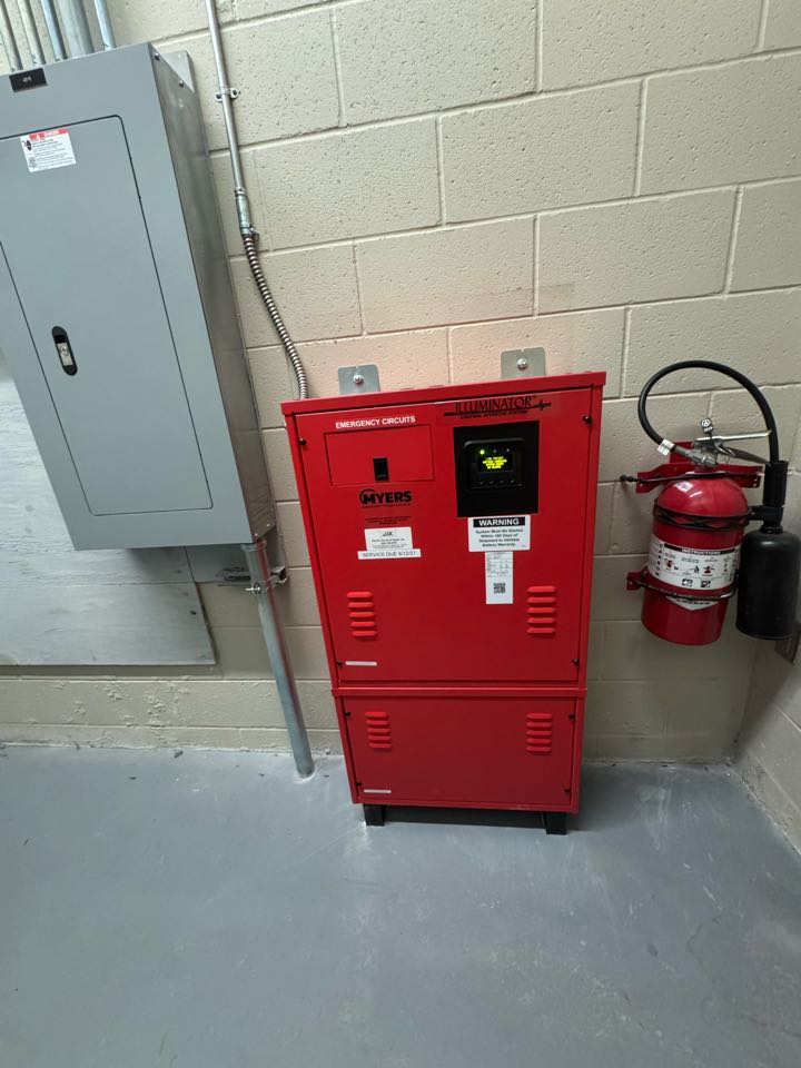 Installed New emergency lighting inverter. Replaced lighting inverter with New Myers lighting Inverter  Tampa Bay Fl/ Plant City 33527