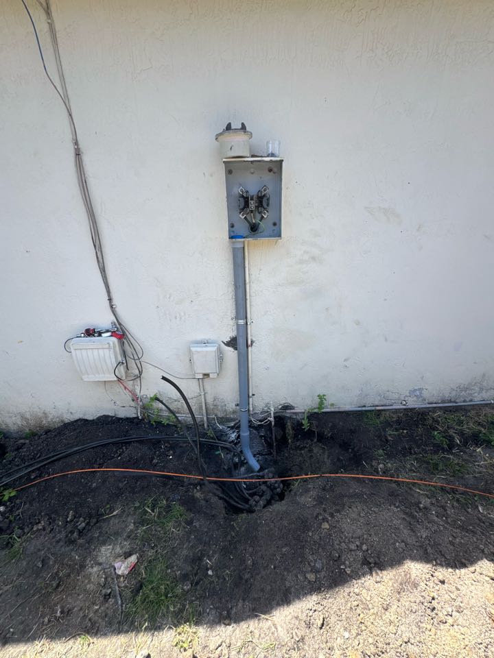 Emergency repair of meter can and electrical service 