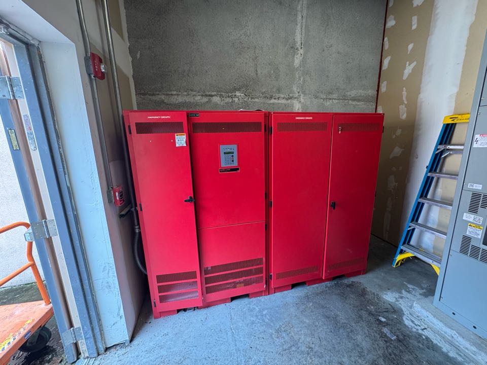 Orlando, FL - Installed new batteries in lighting inverter. Orlando Fl 32821
