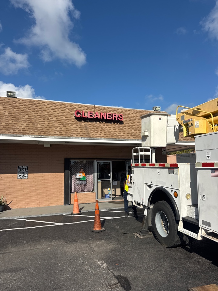 Cutler Bay, FL - Repairing sign . Installing new led sign lettering and transformer on LED sign miami Fl 33176