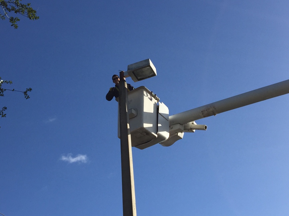 Miami Gardens, FL - Parking lot light upgrade to LED Miami Gardens, FL - Parking lot light upgrade to LED