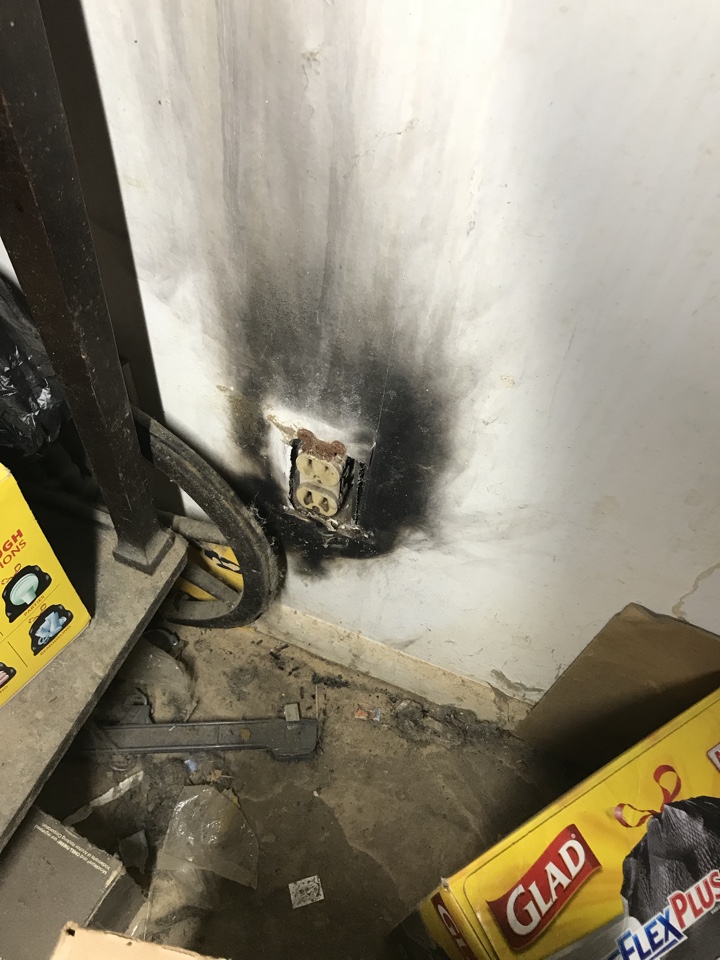 Boca Raton, FL - Troubleshooting no power with backstabbed outlets Boca Raton, FL - Troubleshooting no power with backstabbed outlets