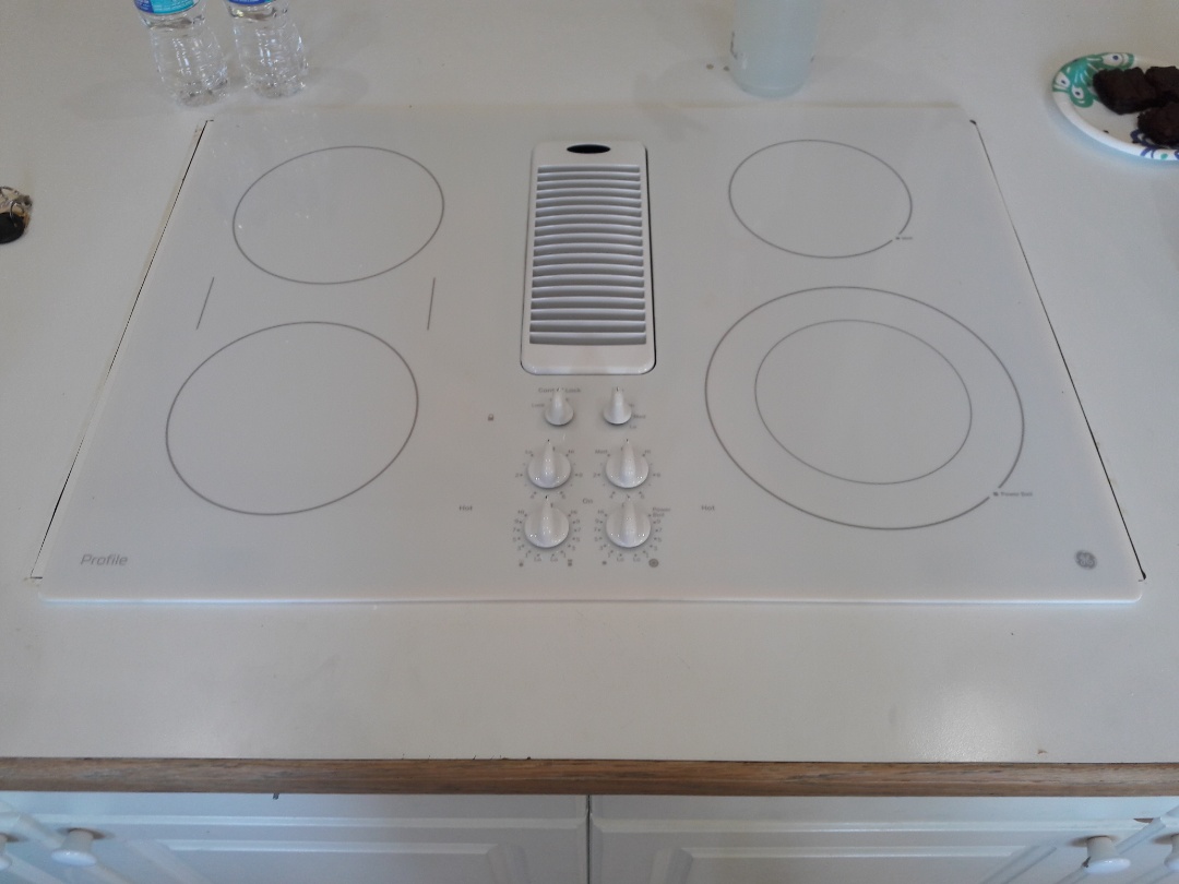 Installing new cook top with new power supply.
Palmetto Bay,Fl33157 Installing new cook top with new power supply.
Palmetto Bay,Fl33157