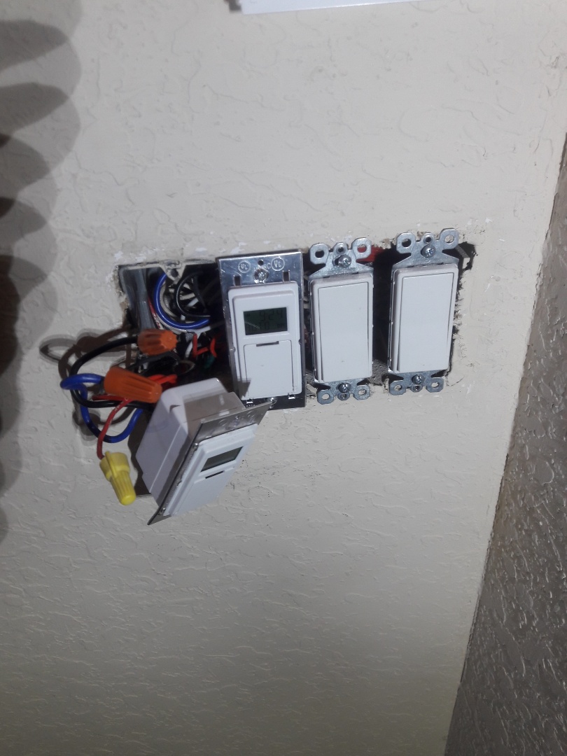 Tamarac, FL - Replaced bad dimmer switch.
Parkland Fl 33076 Tamarac, FL - Replaced bad dimmer switch.
Parkland Fl 33076