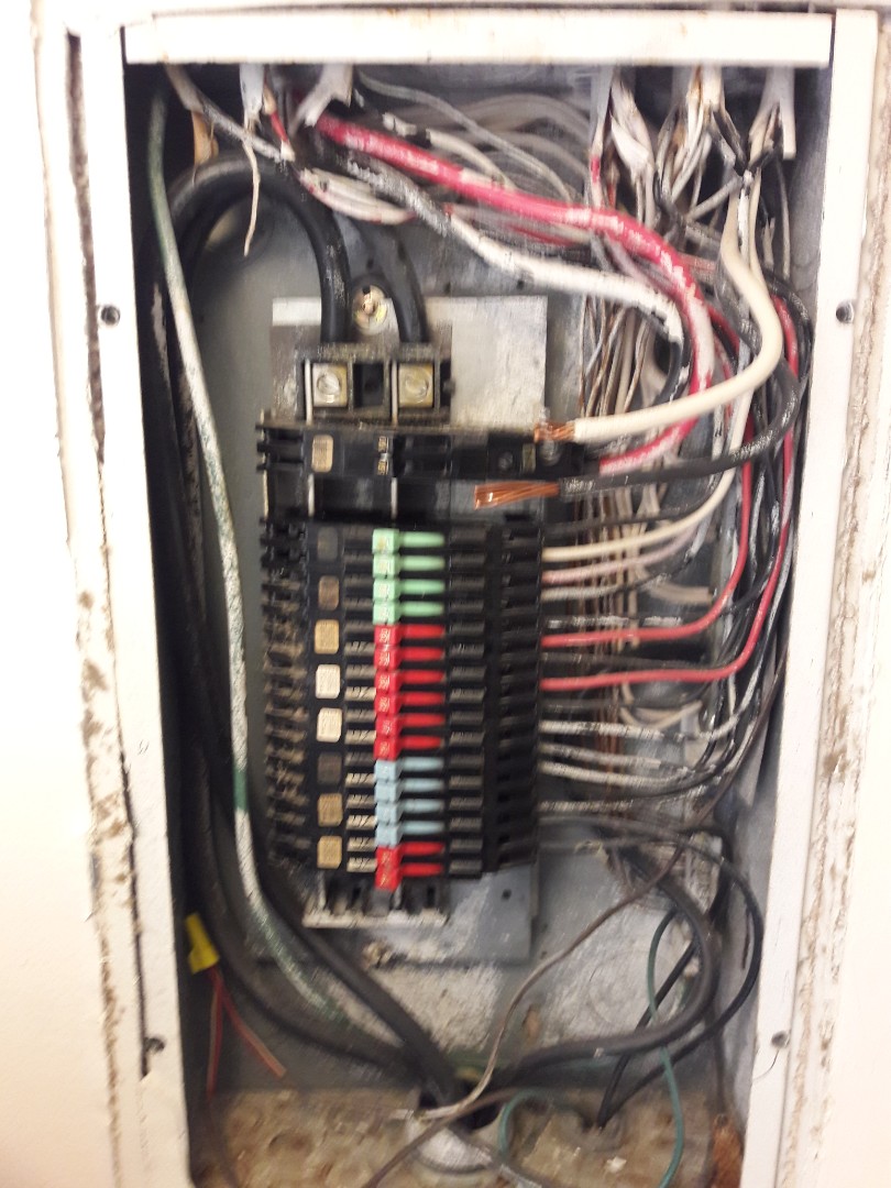 A/C circuit breaker tripping
West Park Fl 33179 A/C circuit breaker tripping
West Park Fl 33179