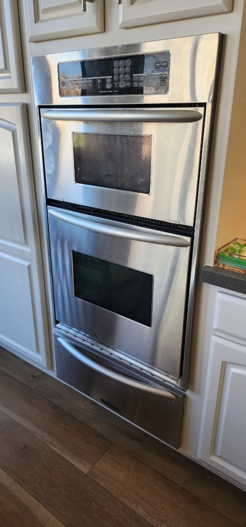 KitchenAid wall oven in Cave Creek Arizona is not keeping temperature. I replaced the temperature probe
