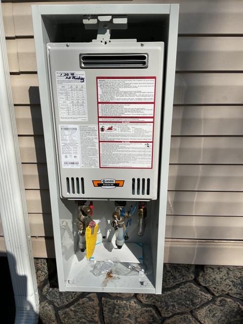 West Monroe, LA - Installed a tankless water heater and checked the system for proper operation.