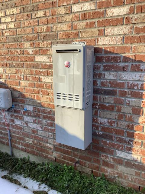 Monroe, LA - Installed a tankless water heater and checked the system for proper operation.