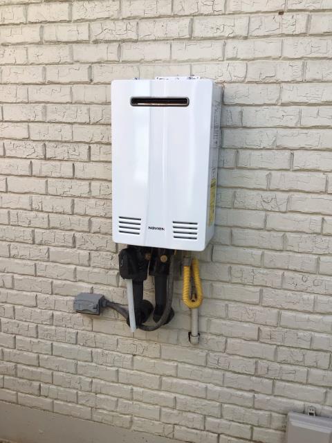 Monroe, LA - Installed a Navien tankless water heater and checked the system for proper operation. State Tankless heater was leaking.
