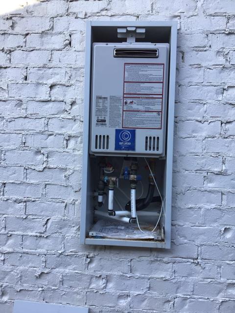Monroe, LA - Installed a State tankless water heater and checked the system for proper operation.